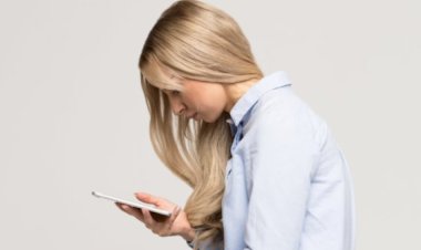 عادات يومية شائعة تدمر وضعية الجسم.. تسبب آلام الرقبة والظهر