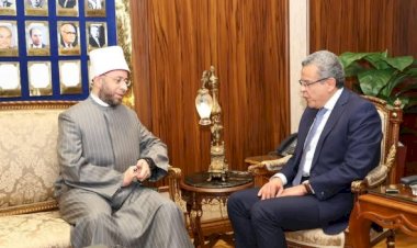 وزير الأوقاف يلتقي رئيس المركزي للمحاسبات لتعزيز التعاون والحوكمة