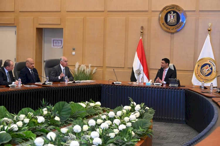 وزير الصناعة: الدولة تولي اهتماماً بالغاً بصناعة الرخام والجرانيت لزيادة صادراتها إلى مليار دولار