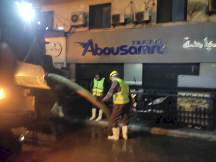 رئيس صرف صحي القاهرة الكبرى يتابع ميدانيًا جهود سحب مياه الأمطار