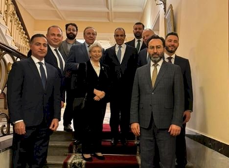 وزير الخارجية يلتقي بعدد من قادة الفكر ورؤساء مراكز الأبحاث في موسكو