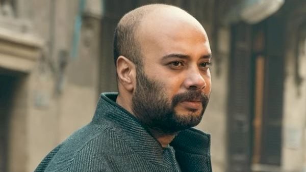 حاتم صلاح يستقبل واجب العزاء فى والده.. اليوم