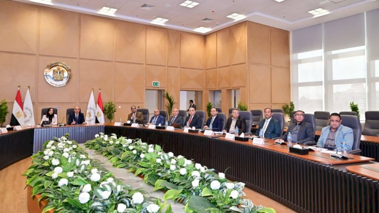 وزير الموارد المائية والري ومحافظ البحيرة يناقشان تعزيز التعاون المشترك، ويبحثان حالة المنظومة المائية بمحافظة البحيرة