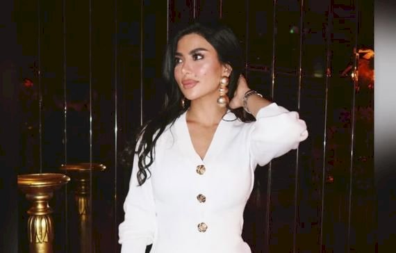 كارولين عزمي تخطف الأنظار عبر انستجرام