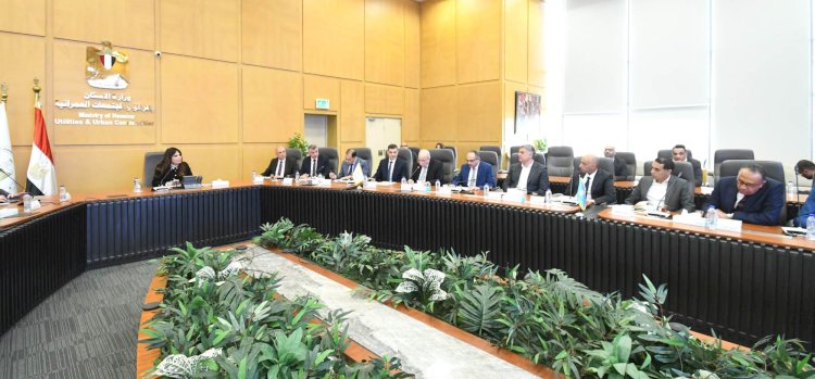 وزيرة الإسكان تبحث مع ممثلي الاتحاد المصري لمقاولي التشييد والبناء تعزيز التعاون المشترك