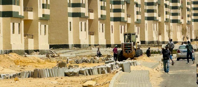 وزيرة الإسكان تتابع موقف تنفيذ وحدات «سكن لكل المصريين» بمدن 15 مايو والسادات وحدائق العاشر والعبور الجديدة