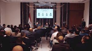 وزير الخارجية يلتقي أبناء الجالية المصرية في الكويت