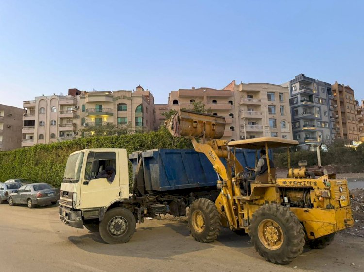 وزيرة الإسكان تتابع سير العمل والموقف التنفيذي بعددٍ من المشروعات في مدن أكتوبر