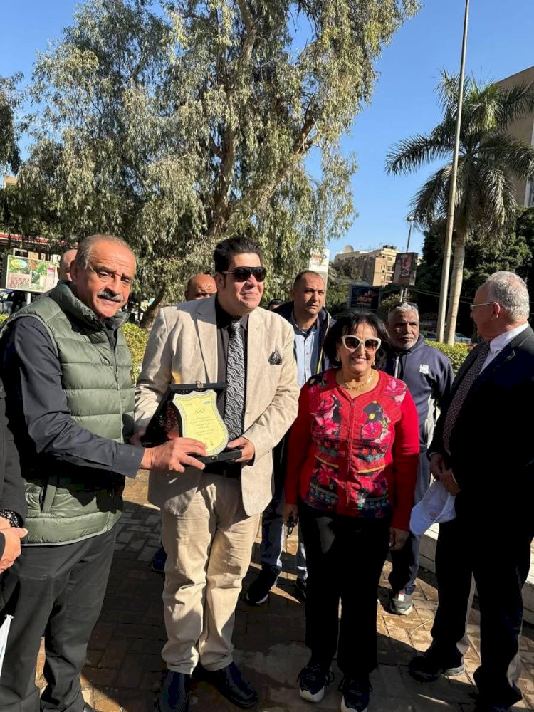 روتاري كايرو هايتس يشارك في تجميل ميادين المعادي ويُكرَّم من محافظ المنطقة 2451