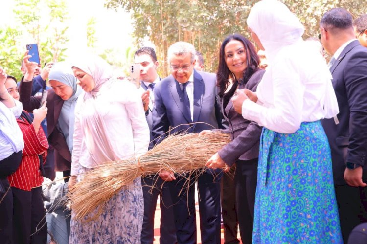 وزيرة التضامن تفتتح فعاليات معرض "ديارنا زهور الربيع" بالمتحف الزراعي المصري