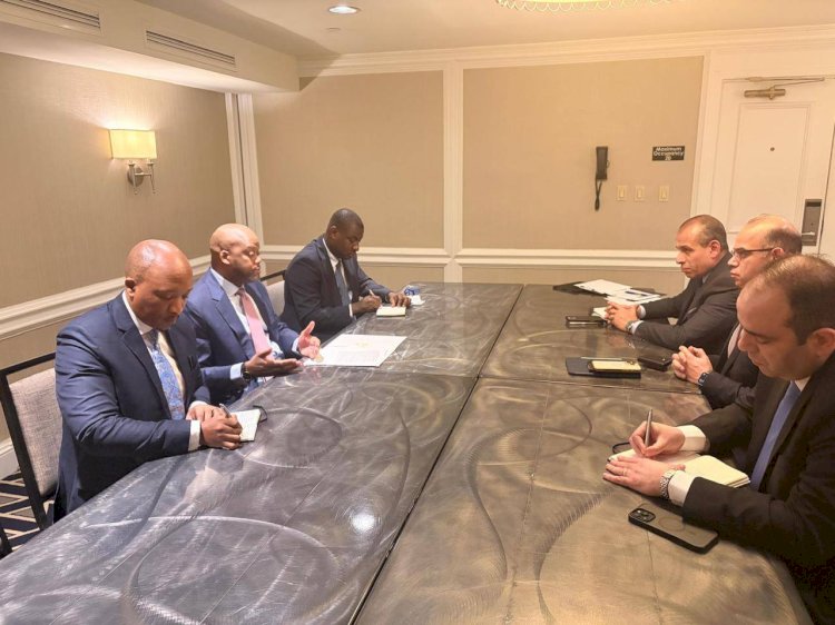 وزير الاستثمار يلتقي الأمين العام لاتفاقية منطقة التجارة الحرة القارية الأفريقية لتعزيز التكامل الاقتصادي