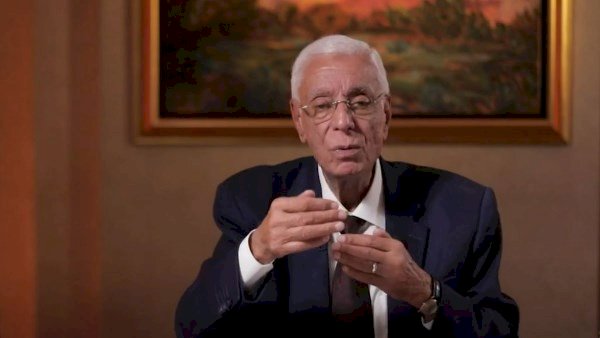 خطر .. حسام موافي يحذر من عادة شائعة تدمر الكلى بصمت