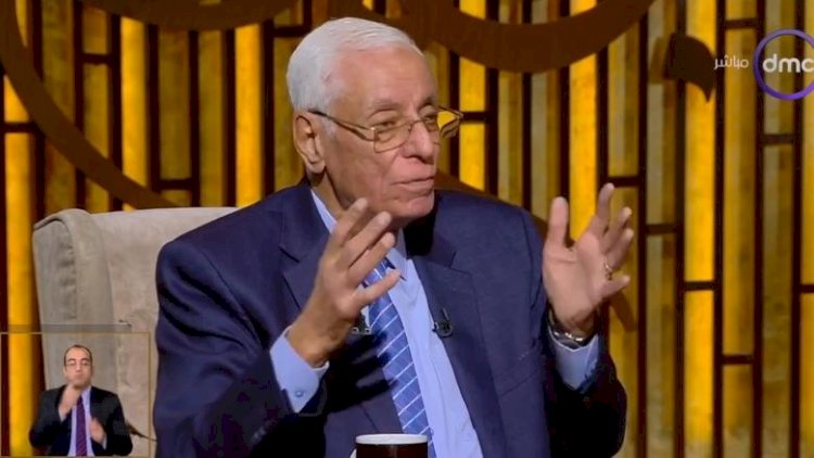 درس في الإنسانية قبل الطب.. حسام موافي يكشف أعظم مواقف البر بالأم