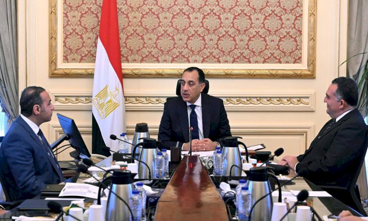 رئيس الوزراء يجتمع برئيسي هيئة الرقابة المالية والبورصة المصرية