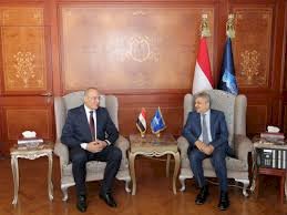 قناة السويس والهيئة العامة لتعليم الكبار توقعان بروتوكول تعاون لتنظيم برامج محو الأمية بمركز الإبداع والتميز