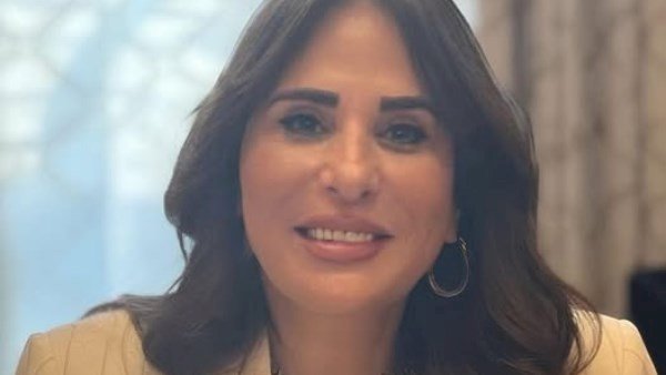 وزيرة الإسكان تتابع الموقف التنفيذي لعددٍ من المشروعات وأعمال التطوير بـ4 مدن في الصعيد