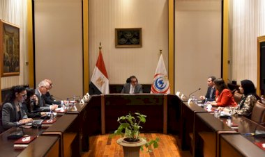 وزير الصحة يبحث مع مندوب فلسطين لدى جامعة الدول العربية دعم المنظومة الصحية في غزة