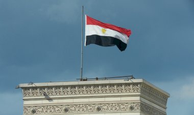 مصر تدين بأشد العبارات الهجمات على دولة الكويت الشقيقة وتؤكد تضامنها الكامل معها