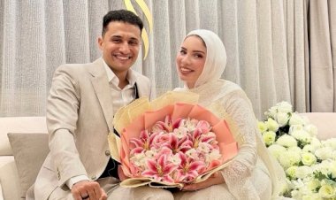 مصطفى عماد يفاجئ جمهوره بإعلان خطوبته