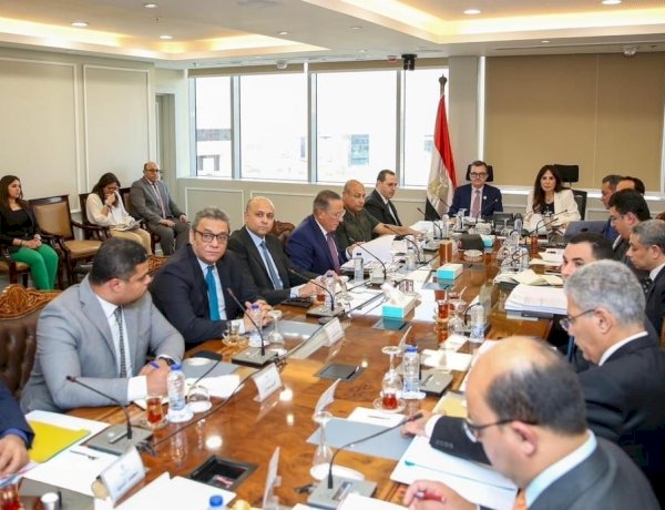 وزيرة الإسكان تتابع جهود الهيئة في دفع الاستثمار السياحي والاستفادة من المقومات السياحية