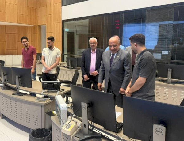 وزير الكهرباء يقضي أول أيام العيد مع العاملين في المركز القومي للتحكم في الطاقة
