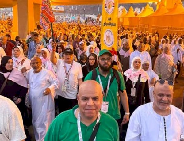 التضامن الاجتماعي: عودة أولي رحلات حج الجمعيات الأهلية للقاهرة من جدة 31 مايو