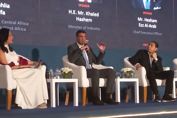 وزير الصناعة: نستهدف دمج الصناعة المصرية في سلاسل القيمة العالمية وتعزيز تنافسيتها بالتكنولوجيا والابتكار