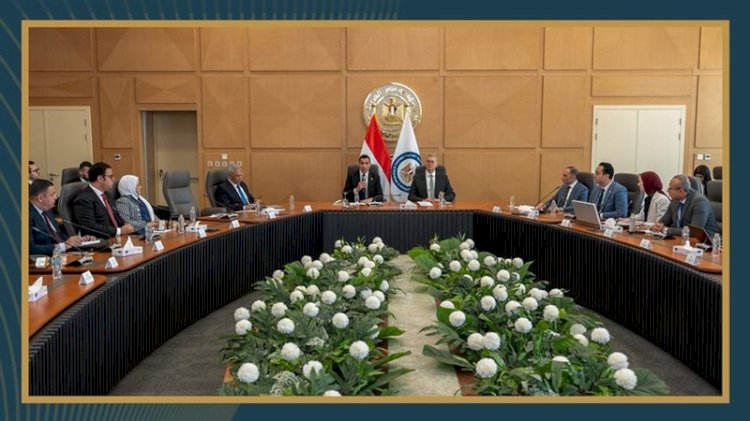 وزيرا البترول والشباب والرياضة يعقدان مائدة مستديرة لتمكين الكوادر الشابة بقطاع الطاقة