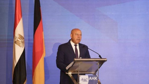 وزير النقل يعلن إطلاق المرحلة الثالثة من مبادرة تدريب سائقى النقل الثقيل