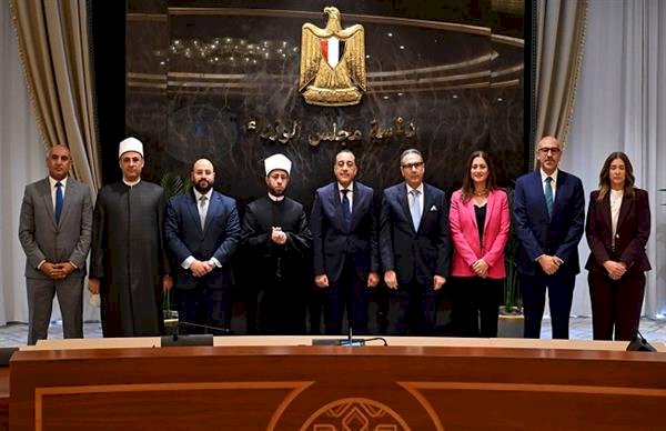 رئيس الوزراء يشهد توقيع بروتوكولي تعاون لتيسير صكوك الأضاحي