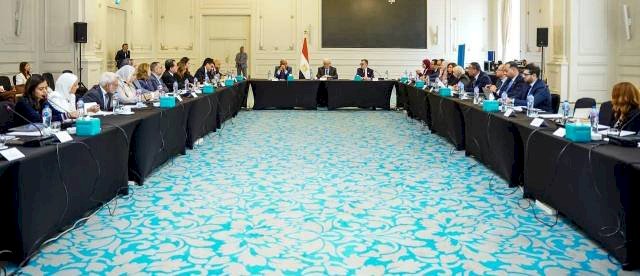 وزير التخطيط والتنمية الاقتصادية يفتتح جلسة مشاورات رفيعة المستوى مع مجموعة البنك الدولي