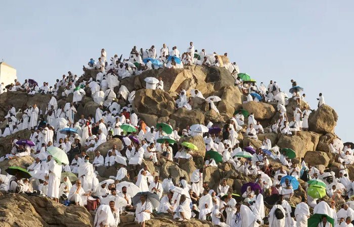 وزارة الحج: ضيوف الرحمن يستكملون مناسكهم يوم النحر بقلوب عامرة بالفرح والتكبير
