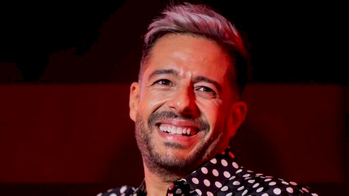 بعد عام ونصف من رحيله.. حماقى يطرح "بيقولولك إيه" بتوقيع محمد رحيم