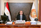 وزير العمل يعتمد صرف 1.29 مليون جنيه لـ381 عاملًا من العمالة غير المنتظمة في 28 محافظة