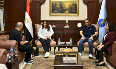 وزيرة التنمية ومحافظ البحر الأحمر يعقدان اجتماعاً موسعاً لمتابعة منظومة المخلفات والارتقاء بمستوى الخدمات البيئية
