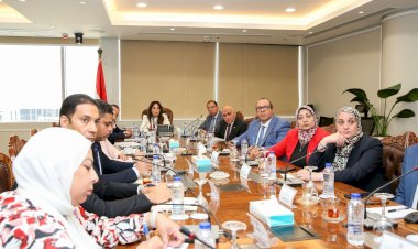 وزيرة الإسكان تتابع تنفيذ محوري اللواء عمر سليمان ومحمد نجيب ومشروع تطوير موقع التجلي الأعظم