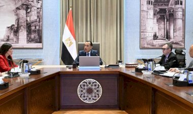 رئيس الوزراء يتابع جهود تنفيذ الخطة الاستراتيجية لتحلية مياه البحر
