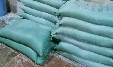 ضبط 5.6 طن سلع غذائية وأعلاف ودقيق وسكر ومئات المخالفات بالغربية
