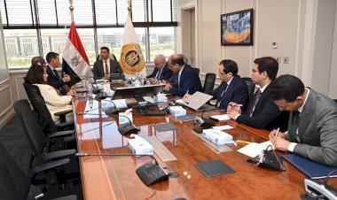 وزير الصناعة يؤكد دعم «شنايدر إلكتريك» لتوسيع الإنتاج وزيادة الصادرات