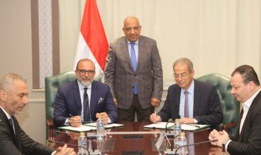 وزير الكهرباء يشهد مراسم توقيع بروتوكول بين الشركة القابضة واتصالات مصر لإحلال العدادات التقليدية بأخرى ذكية