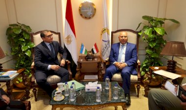 وزير النقل يبحث مع سفير أوزبكستان تعزيز التعاون في النقل واللوجستيات لزيادة التبادل التجاري