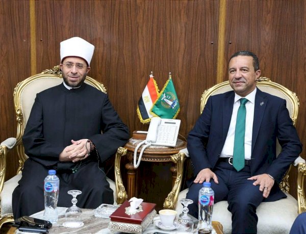 وزير الأوقاف يشارك محافظة المنوفية احتفالاتها بعيدها القومي