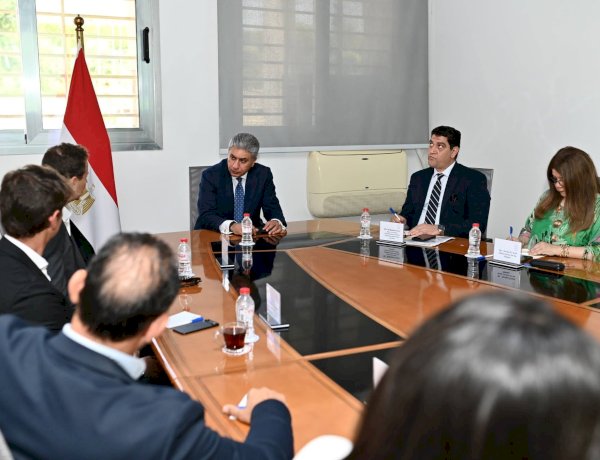 وزير السياحة يبحث تعزيز التعاون مع شركة مصر إيطاليا العقارية للتوسع في الاستثمار الفندقي بالوجهات السياحية المصرية