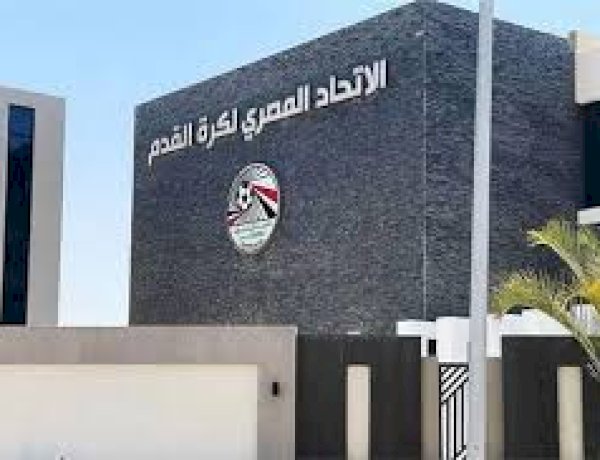 عمرو دياب يضع اللمسات الأخيرة على ألبومه الجديد.. ومفاجآت مرتقبة