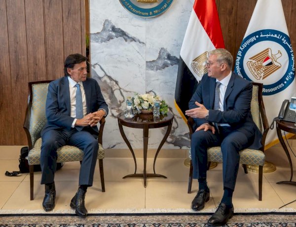 وزير البترول يبحث مع رئيس دانة غاز الإماراتية خطط التوسع في الاستثمارات وزيادة إنتاج الغاز من حقول الدلتا