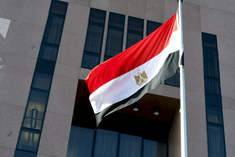 مصر تدين استهداف مطار الكويت الدولي وتؤكد تضامنها الكامل مع دولة الكويت الشقيقة