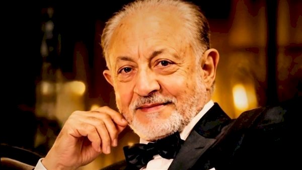 وفاة الفنان عبد العزيز مخيون عن عمر ناهز 80 عامًا بعد صراع مع المرض