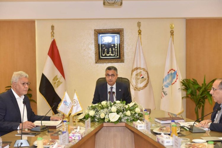 وزير التموين: مراجعة مؤشرات الأداء المالي والتشغيلي واستعراض نتائج أعمال الشركات التابعة وخطط التطوير