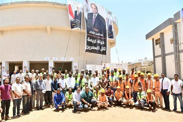 وزير الإنتاج الحربي يتابع تنفيذ مشروعات المبادرة الرئاسية "حياة كريمة" بأسوان
