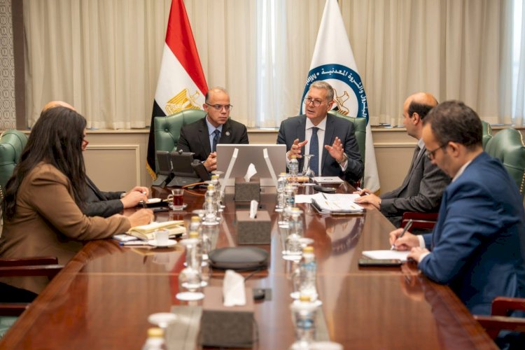 البترول والاستثمار يطلقان لجنة لدعم الشراكات الدولية وتمويل المشروعات الاستراتيجية